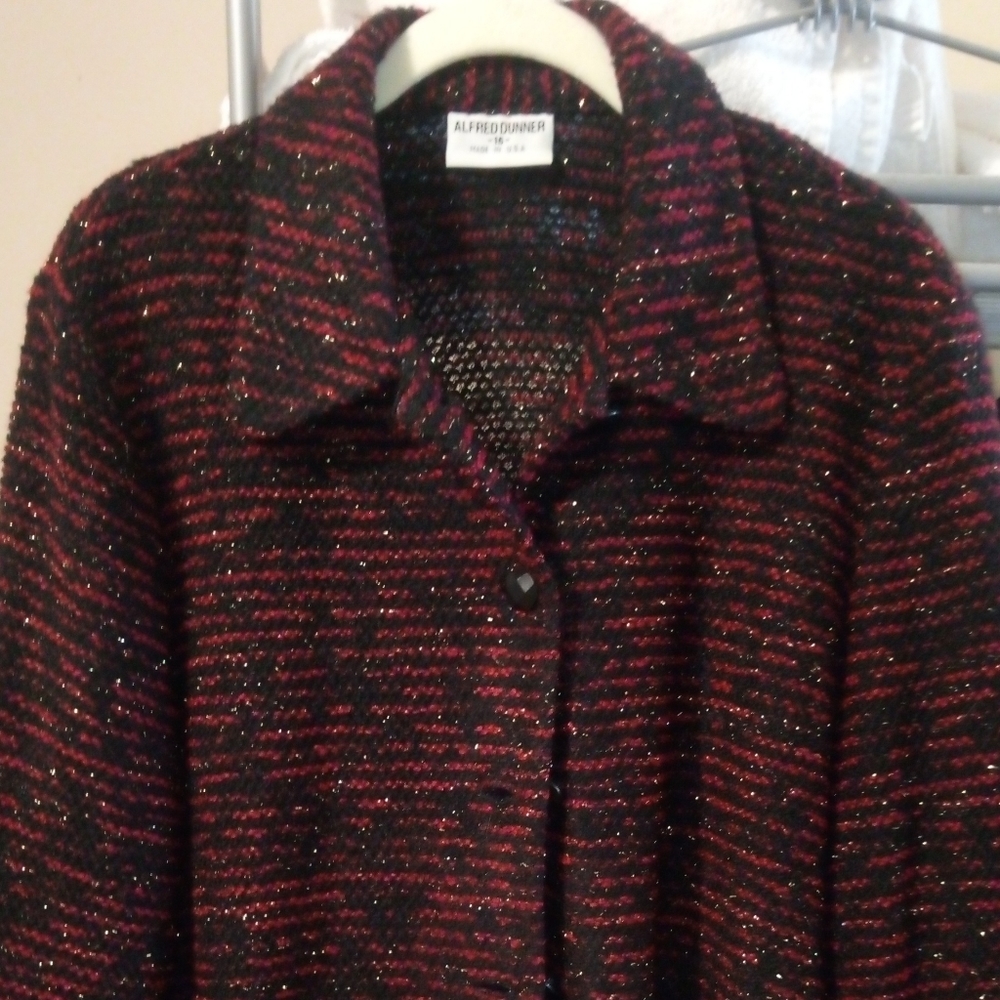 Woman's Jacket - Picture 3 of 3